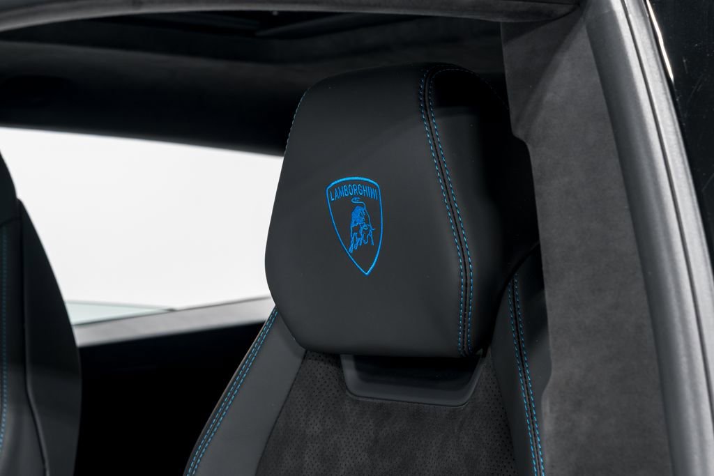 Used 2023 Lamborghini Urus S image 21