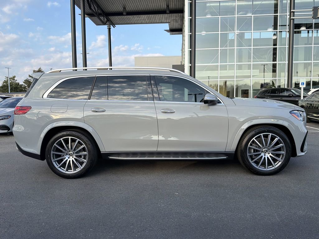 New 2026 Mercedes-Benz GLS 580 4MATIC image 2