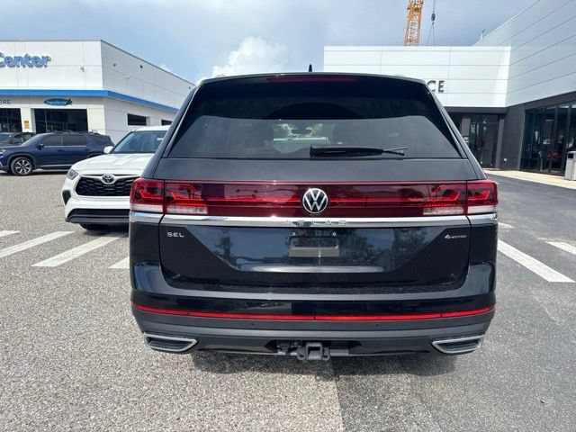 Used 2025 Volkswagen Atlas SEL AWD/4WD image 6
