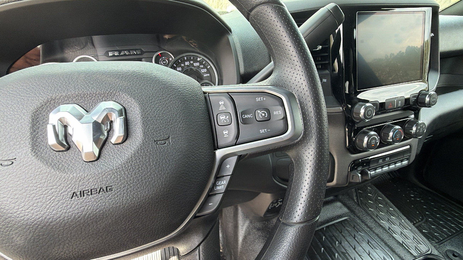 New 2026 RAM 5500 Tradesman w/ Chrome Appearance Group AWD/4WD image 24