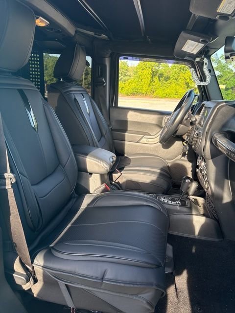 Used 2018 Jeep Wrangler Unlimited Sport S image 13