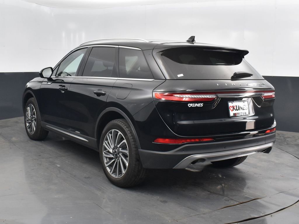 Used 2024 Lincoln Corsair Reserve AWD/4WD image 11