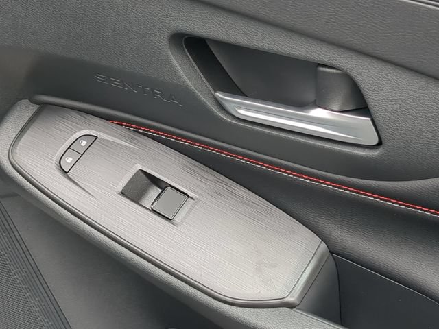 New 2026 Nissan Sentra SR FWD image 33