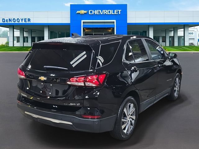 Used 2024 Chevrolet Equinox LT w/ LPO, Floor Liner Package image 6