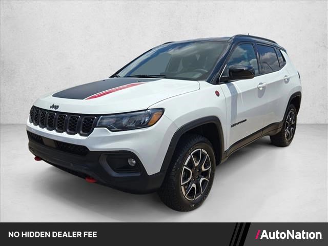 Used 2024 Jeep Compass Trailhawk AWD/4WD image 1