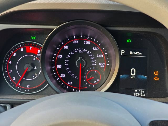 Used 2023 Hyundai Elantra SEL image 14