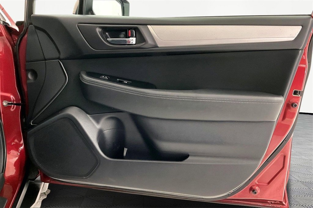 Used 2017 Subaru Outback 2.5i Premium image 22