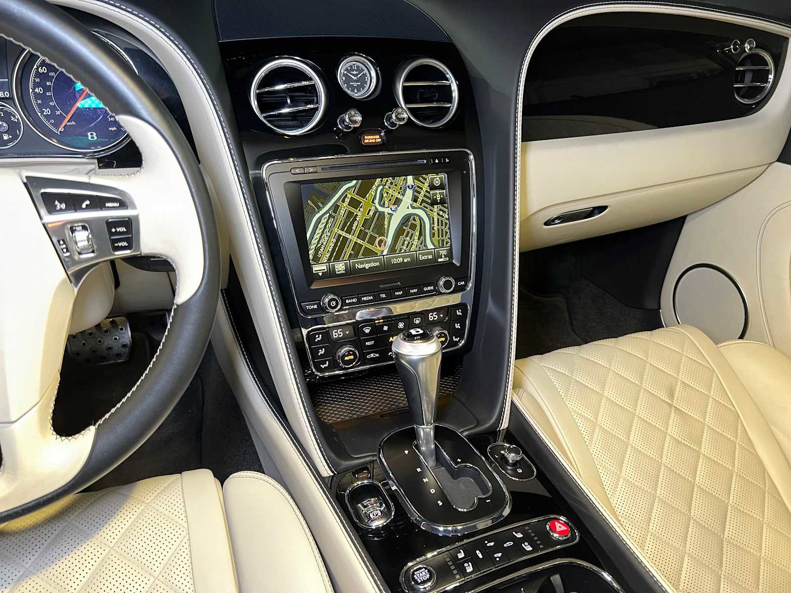 Used 2017 Bentley Continental GT image 35