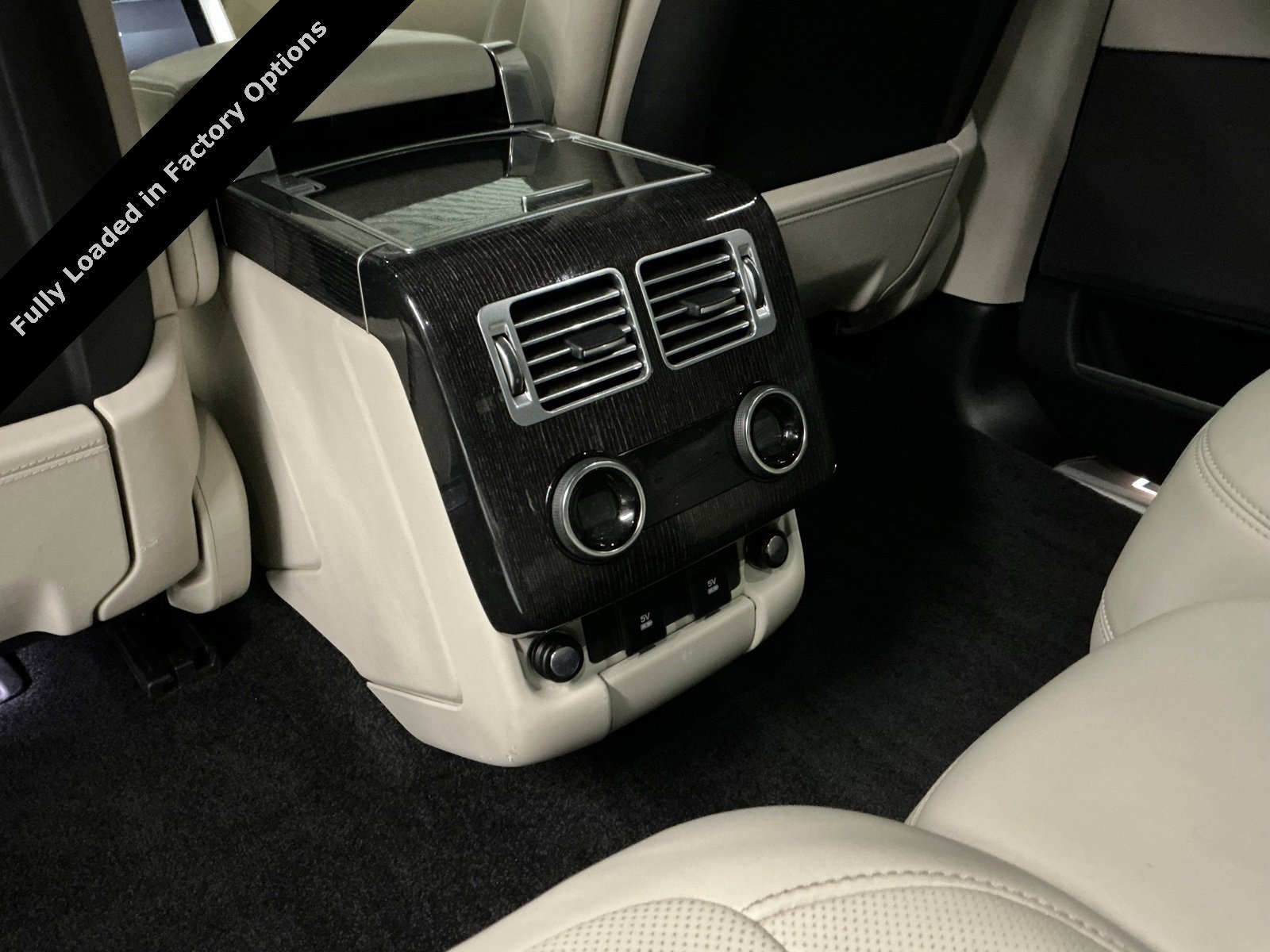 Used 2019 Land Rover Range Rover Long Wheelbase Autobiography image 18