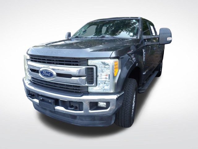 Used 2017 Ford F250 XLT w/ XLT Value Package AWD/4WD image 8