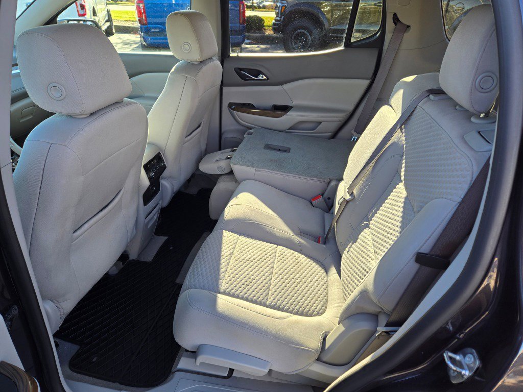 Used 2017 GMC Acadia SLE image 17