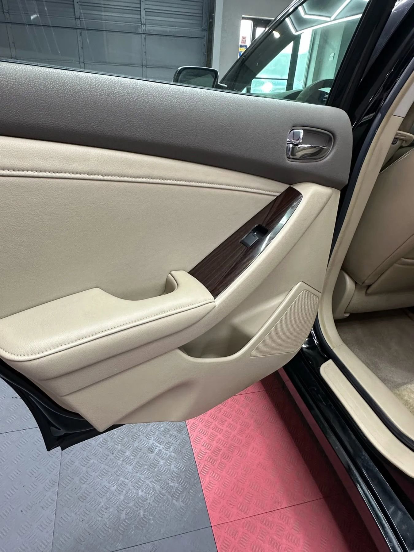 Used 2011 Nissan Altima 3.5 SR w/ 3.5SR Premium Pkg FWD image 20