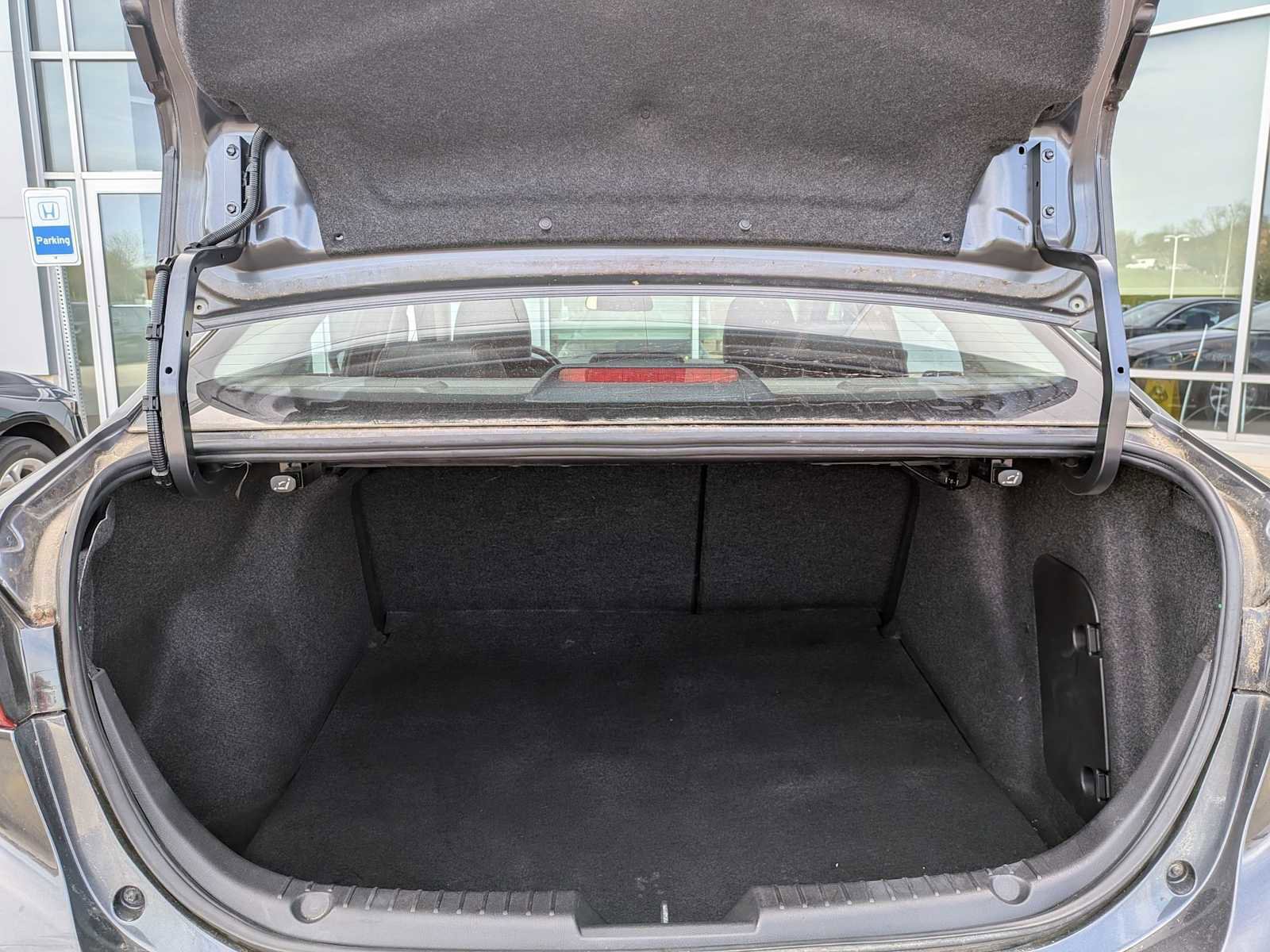 Used 2014 MAZDA MAZDA3 s Touring FWD image 27
