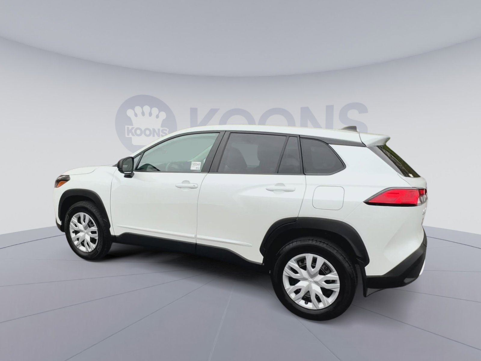 Used 2023 Toyota Corolla Cross L FWD image 8