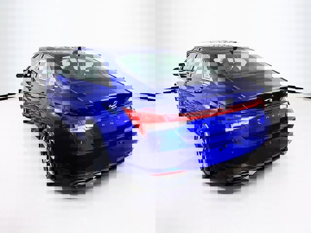 Used 2023 Hyundai Elantra Limited image 7