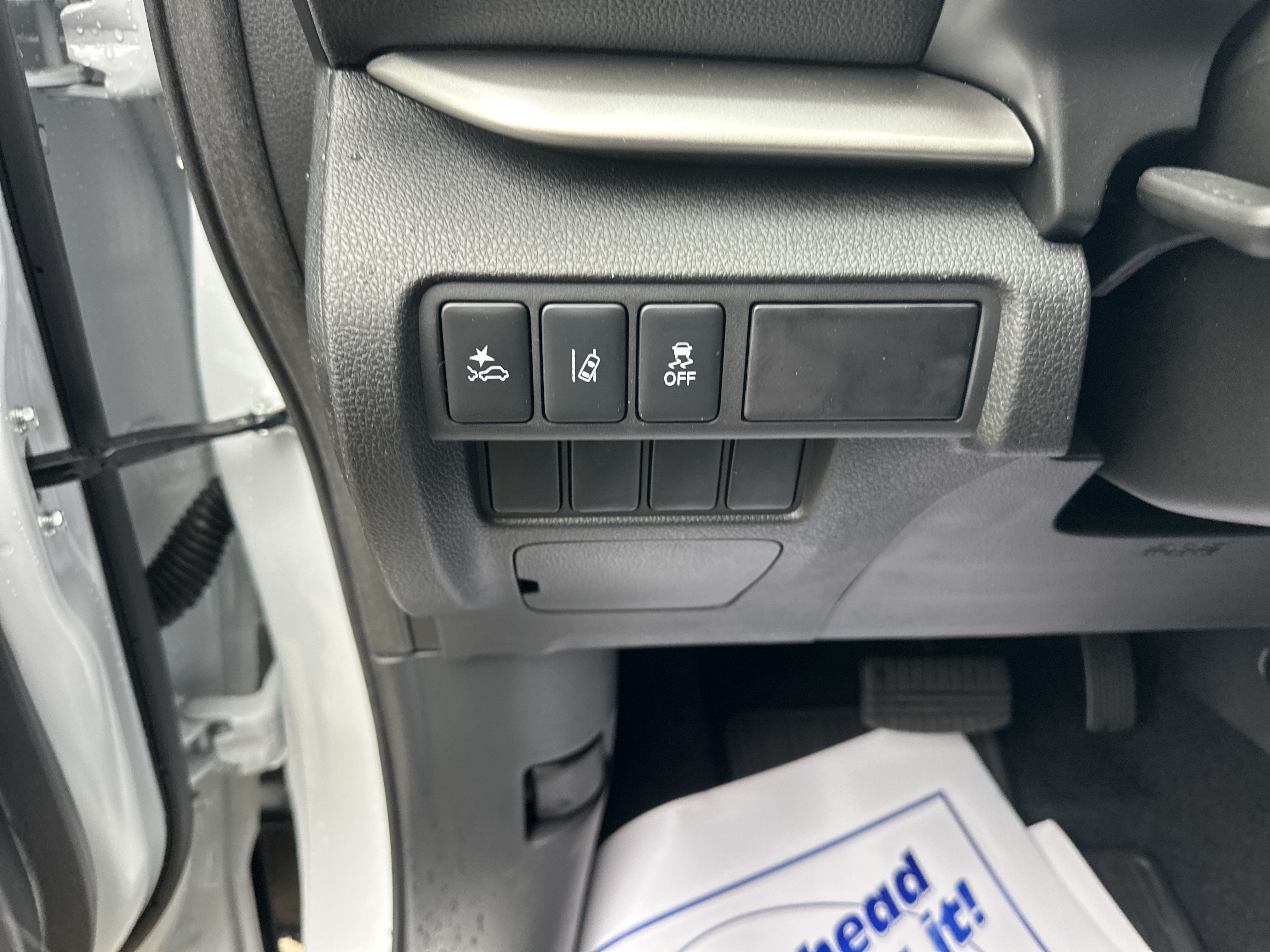 New 2026 Mitsubishi Eclipse Cross ES AWD/4WD image 10
