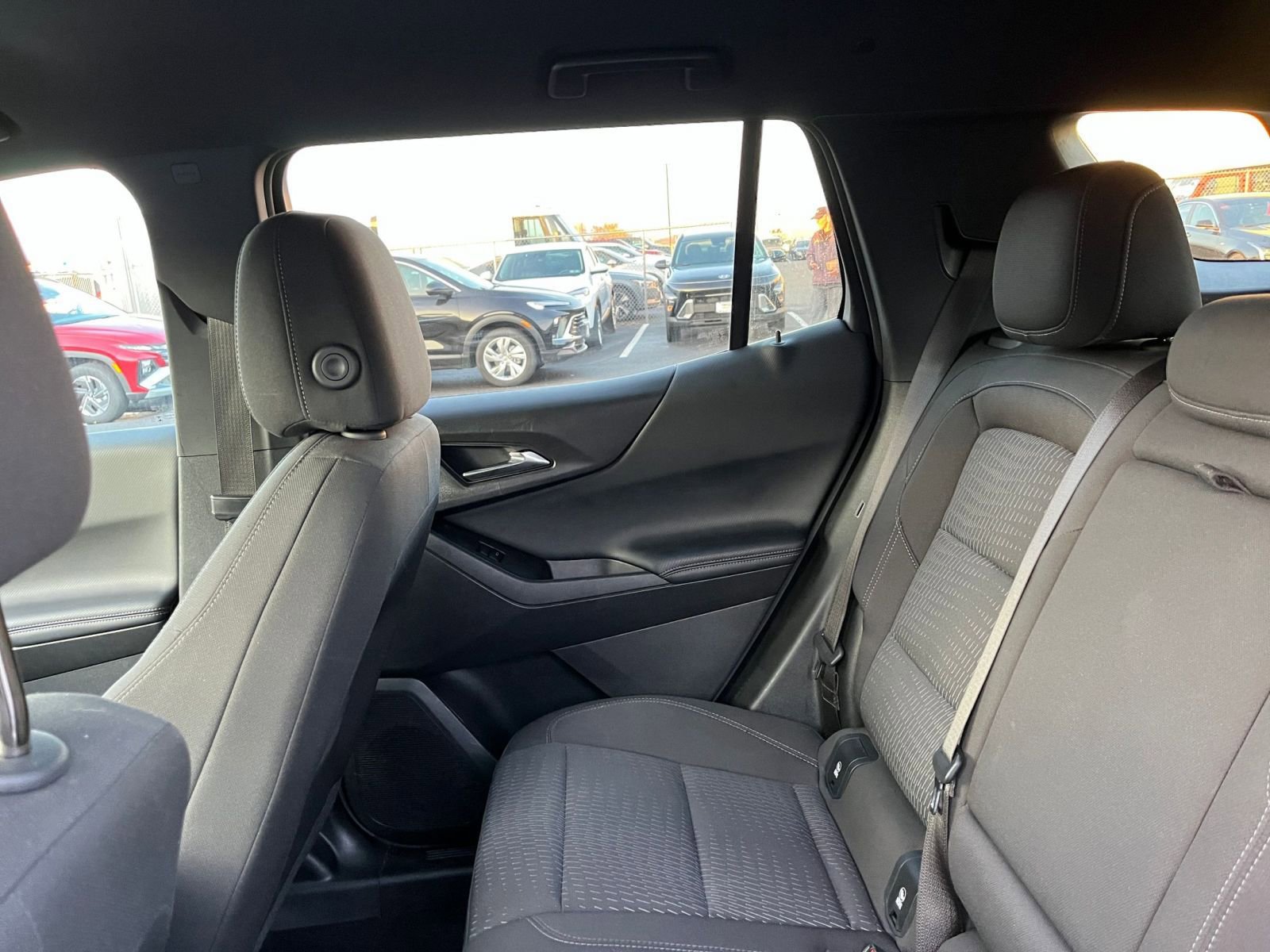 Used 2025 Chevrolet Equinox LT image 37