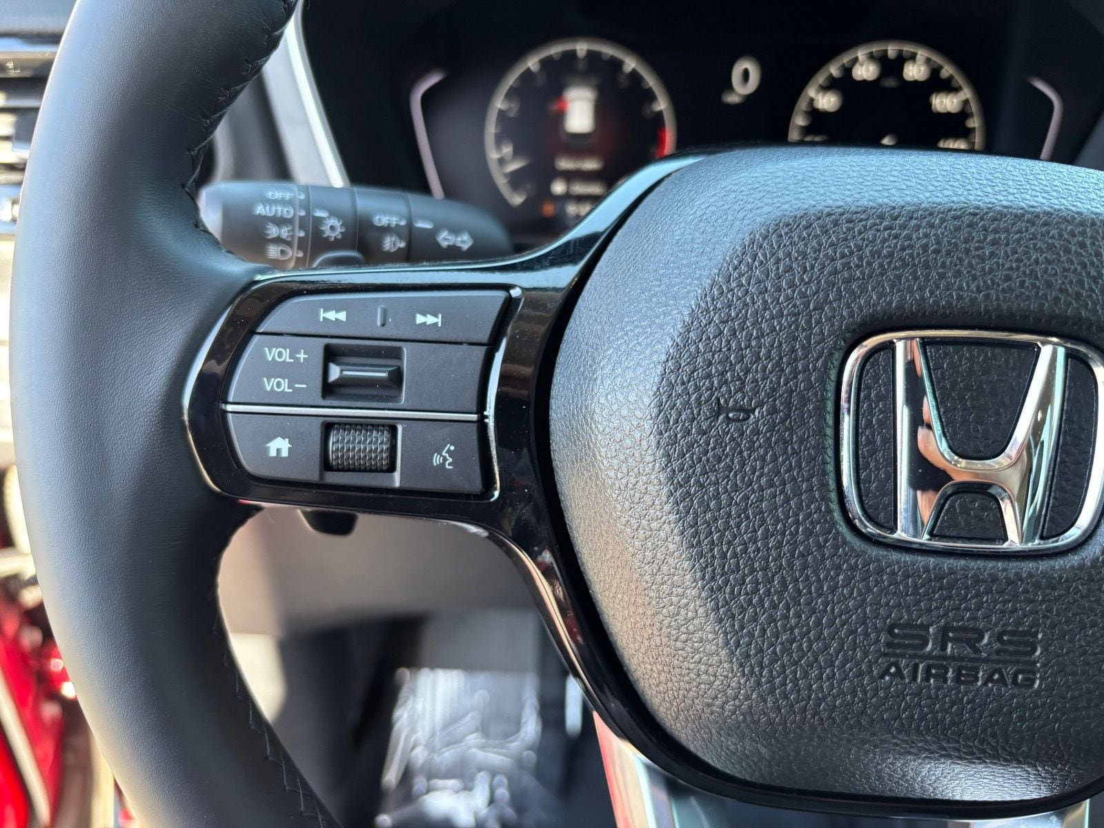 Used 2025 Honda Pilot EX-L image 30