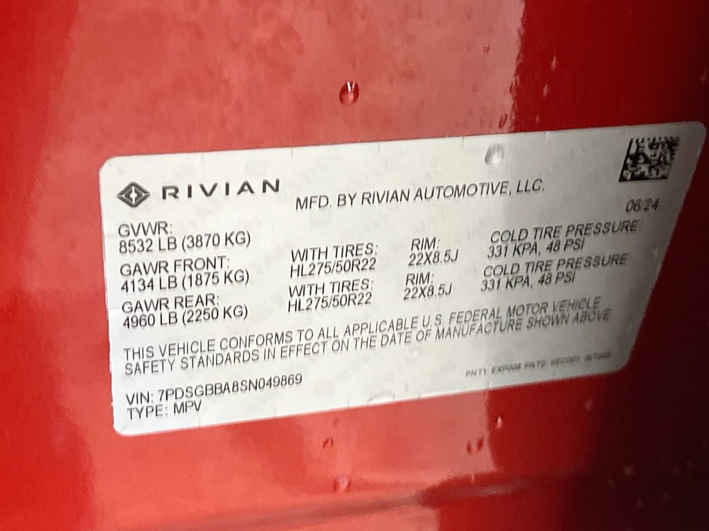 Used 2025 Rivian R1S Adventure Dual AWD/4WD image 33