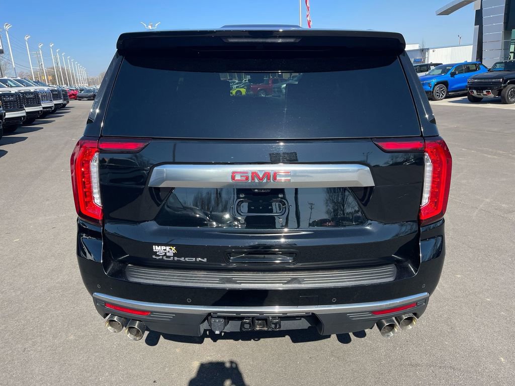 Used 2023 GMC Yukon XL Denali w/ Denali Reserve Package AWD/4WD image 4