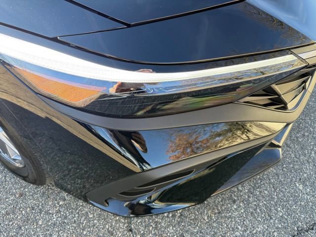 Certified 2025 Hyundai Elantra SE image 31