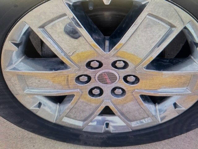 Used 2013 GMC Acadia Denali FWD image 9