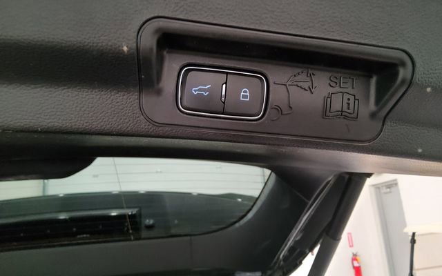 Used 2022 Ford Explorer Timberline w/ Timberline Technology Package AWD/4WD image 13