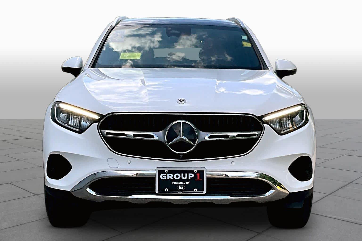 Used 2023 Mercedes-Benz GLC 300 4MATIC image 4