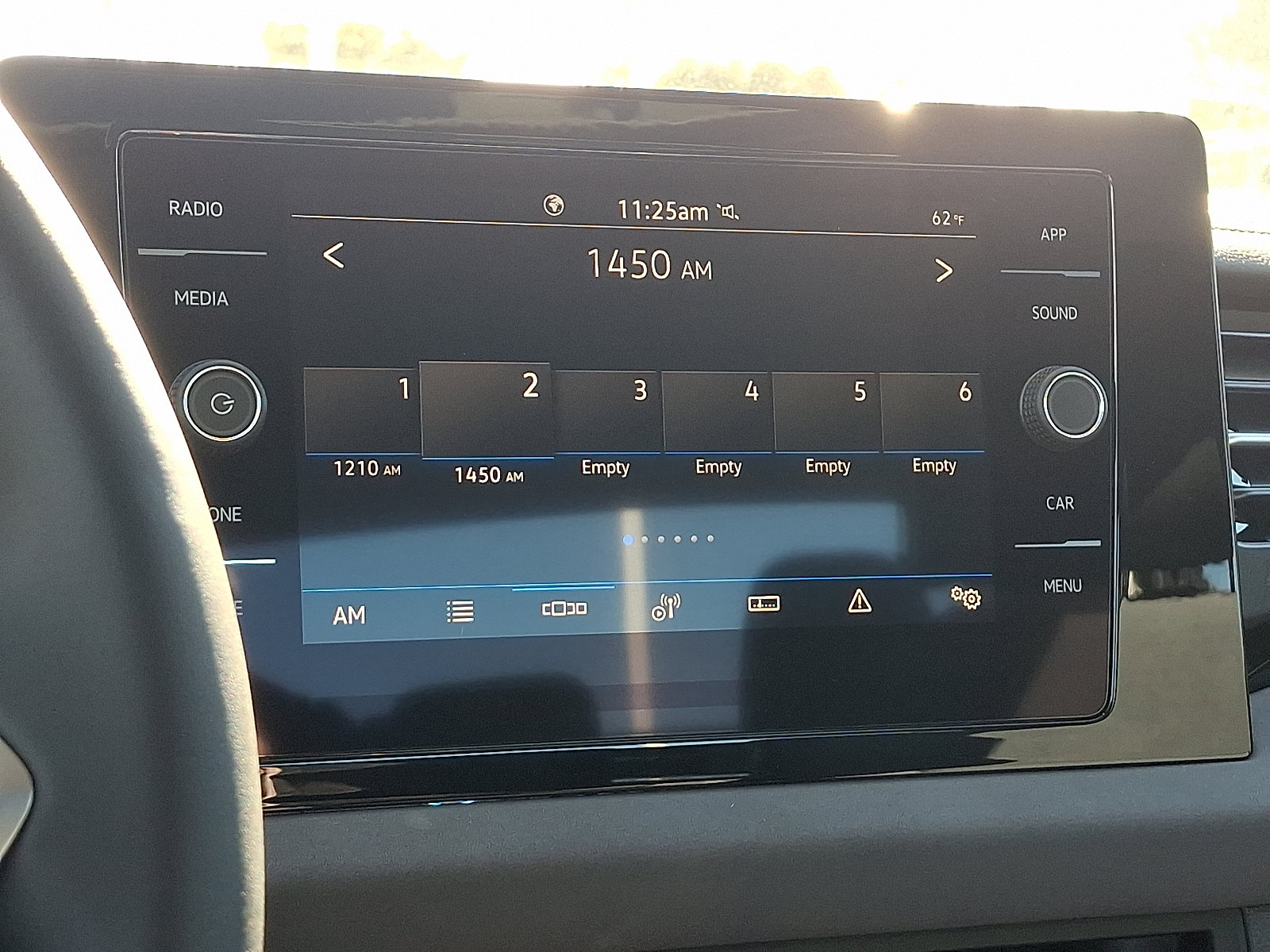 New 2026 Volkswagen Jetta SE FWD image 13