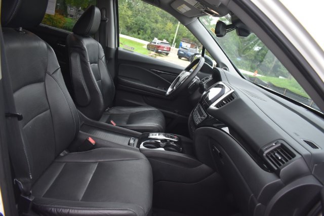 Used 2017 Honda Pilot Elite image 14