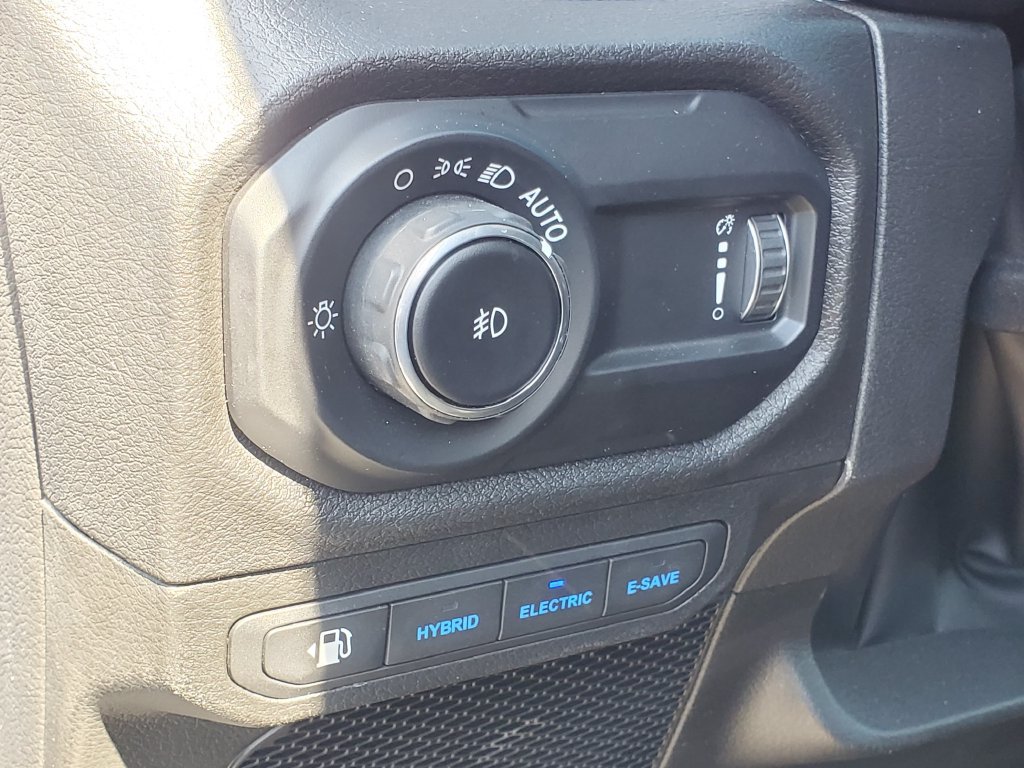 Used 2025 Jeep Wrangler Unlimited Sport S 4xe w/ Convenience Group AWD/4WD image 7