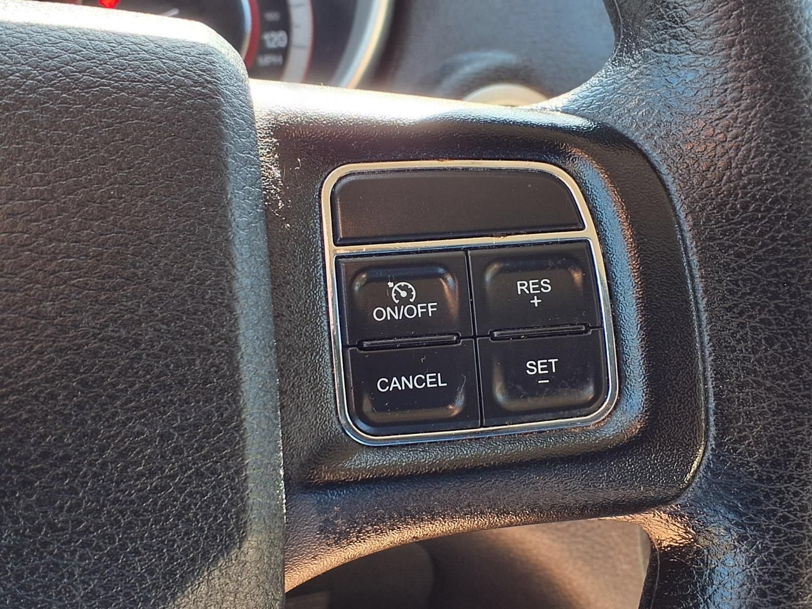 Used 2017 Dodge Journey SXT w/ Comfort/Convenience Group FWD image 24