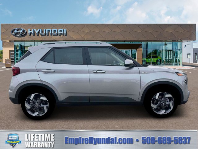 New 2026 Hyundai Venue SEL FWD image 9
