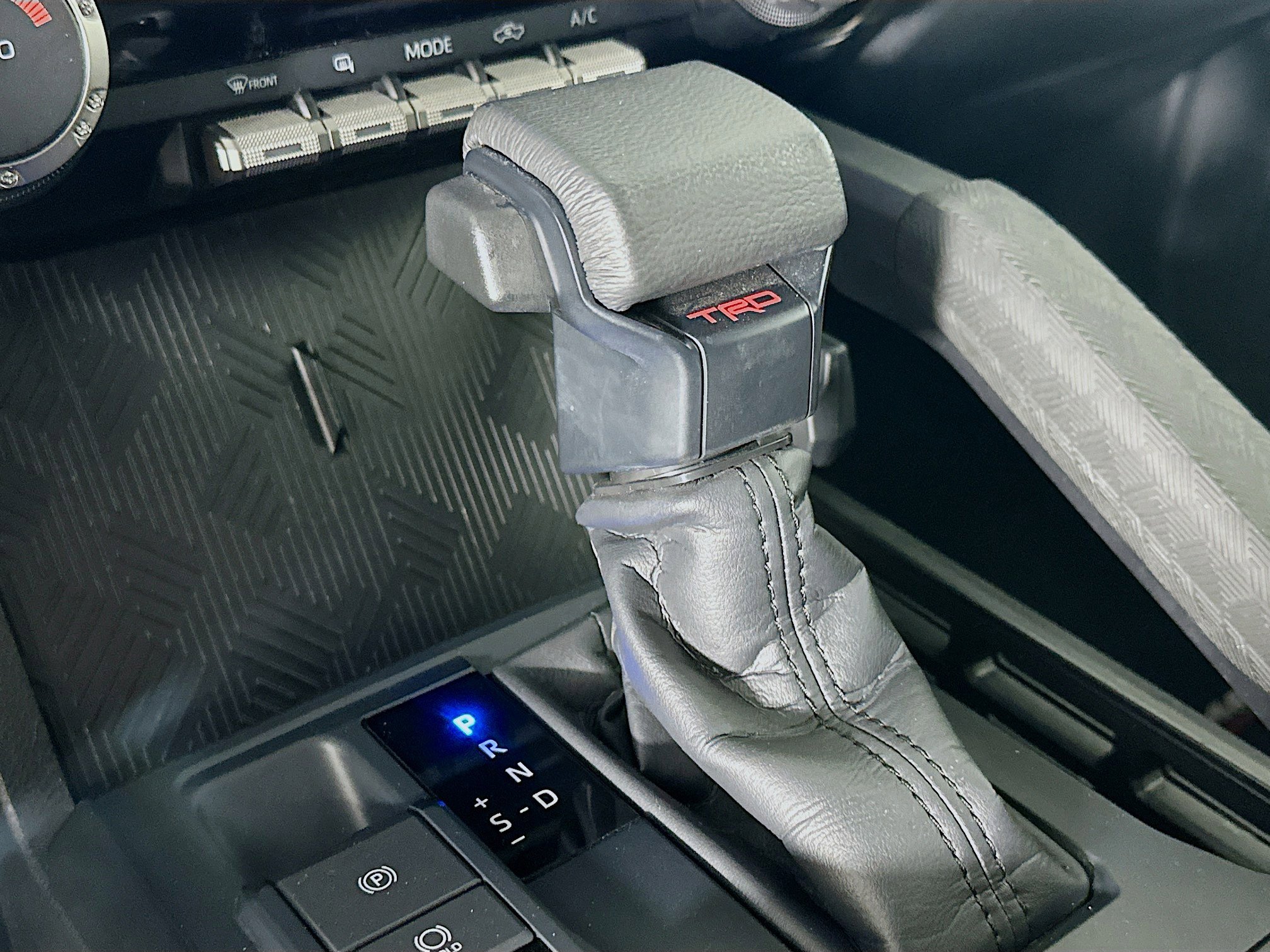 Used 2025 Toyota Tacoma TRD Off-Road AWD/4WD image 25