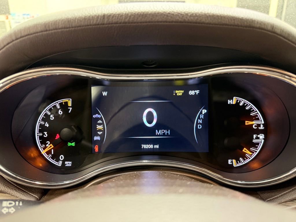 Used 2021 Jeep Grand Cherokee Overland AWD/4WD image 15