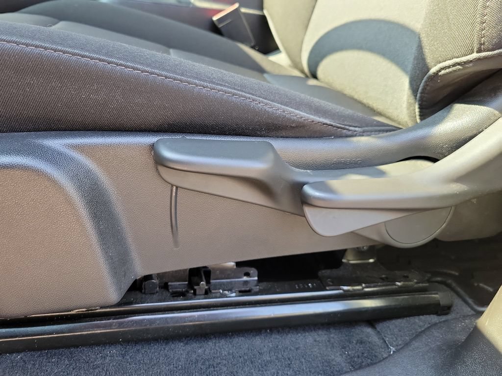 Used 2025 Chevrolet Colorado W/T RWD image 19