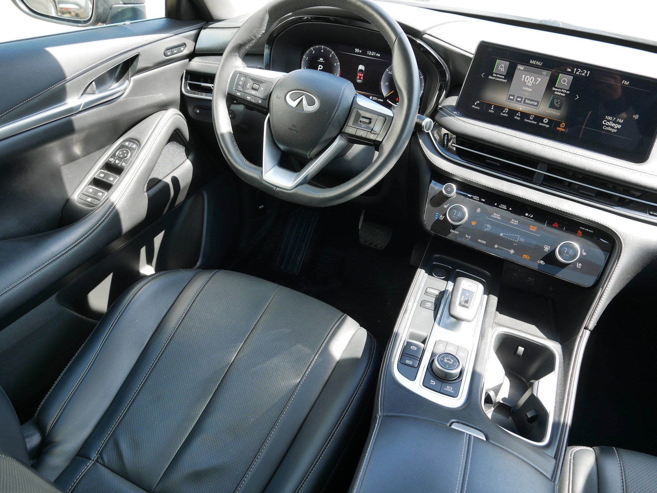 Certified 2023 INFINITI QX60 Luxe image 9