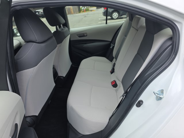 Used 2022 Toyota Corolla LE w/ LE Convenience Package FWD image 22