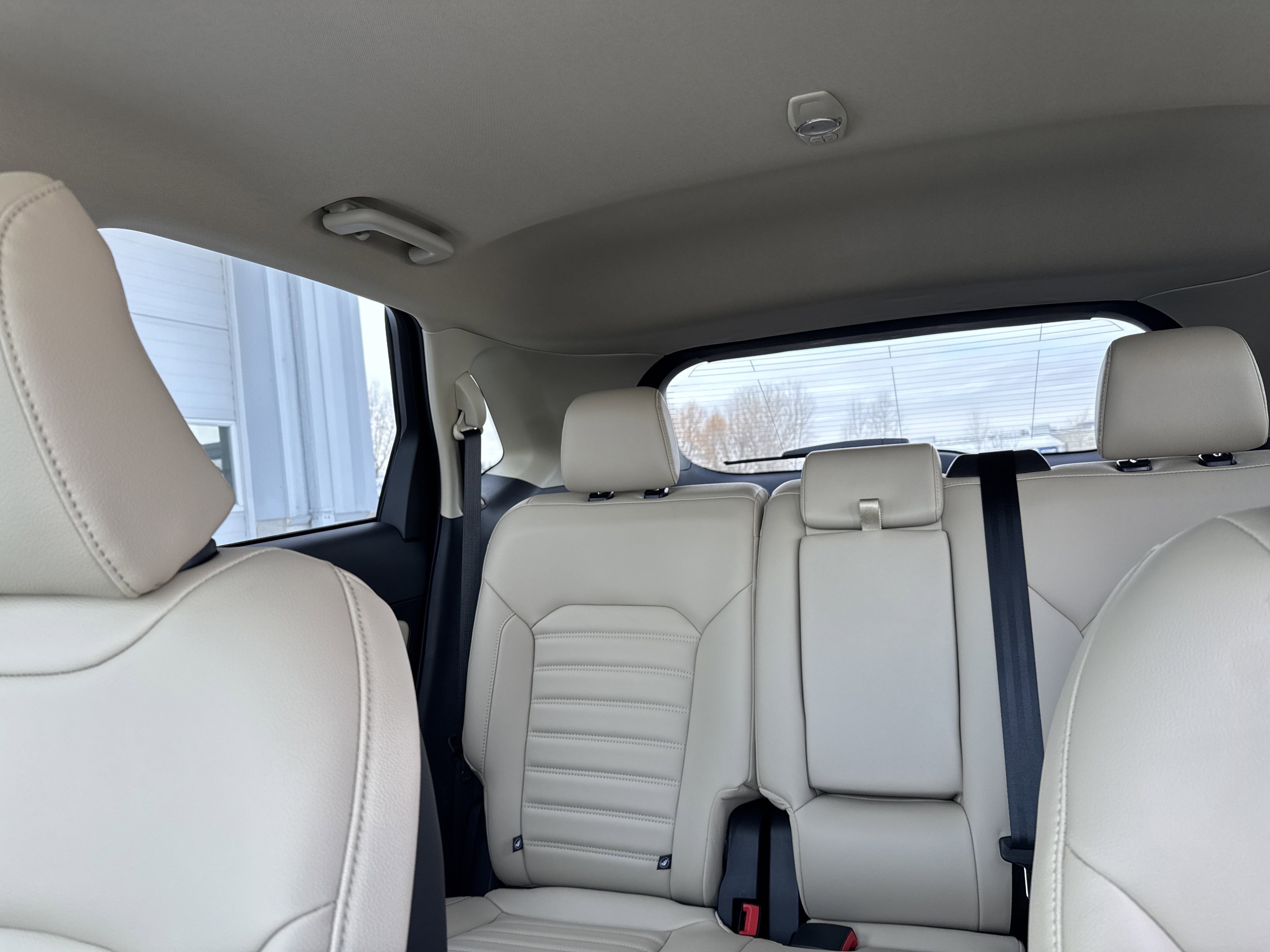 Used 2024 Ford Edge SEL image 38