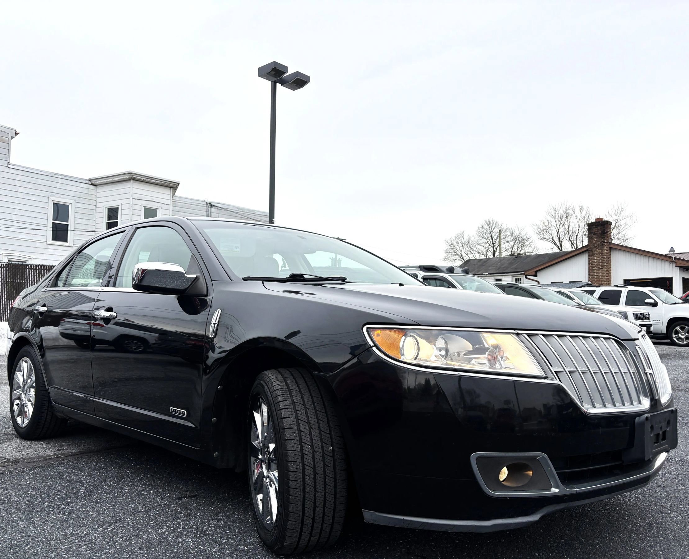 Used 2011 Lincoln MKZ Hybrid w/ 201A Rapid Spec Order Code image 3