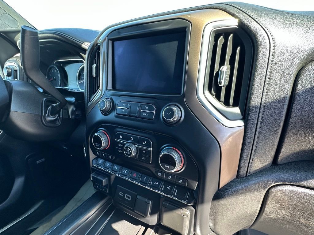 Used 2021 Chevrolet Silverado 3500 High Country image 12