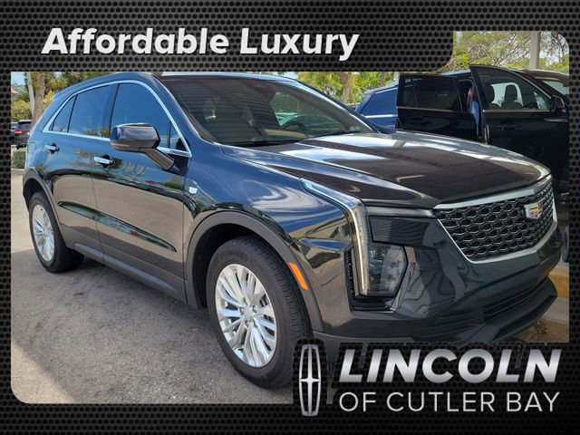 Used 2024 Cadillac XT4 Luxury image 1