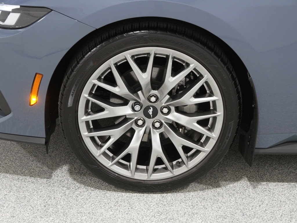 Used 2024 Ford Mustang Premium image 22