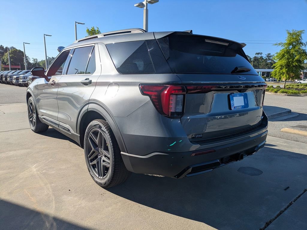 New 2026 Ford Explorer ST-Line image 6