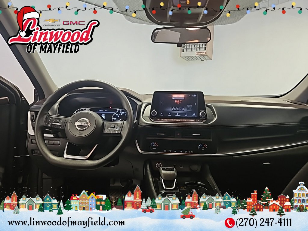 Used 2023 Nissan Rogue SV image 14