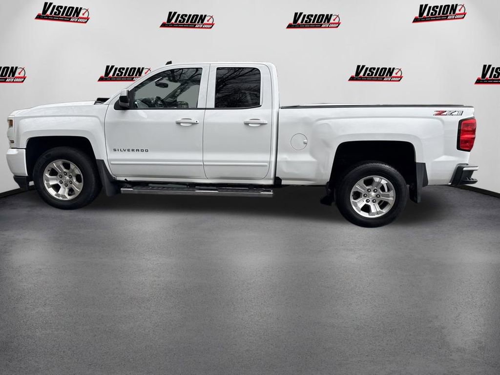 Used 2018 Chevrolet Silverado 1500 LT w/ All Star Edition AWD/4WD image 8
