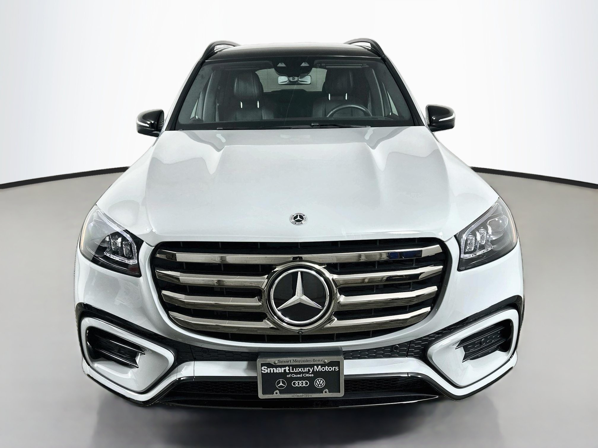 Used 2025 Mercedes-Benz GLS 580 4MATIC image 2