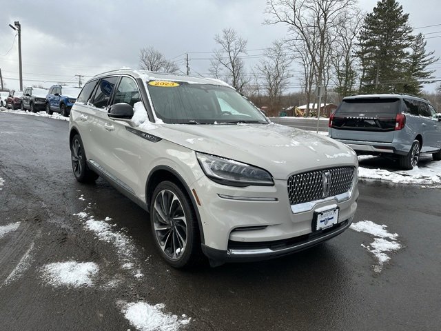 Used 2023 Lincoln Aviator Reserve w/ Equipment Group 201A image 7