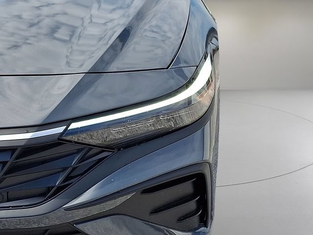 New 2026 Hyundai Elantra SE FWD image 6