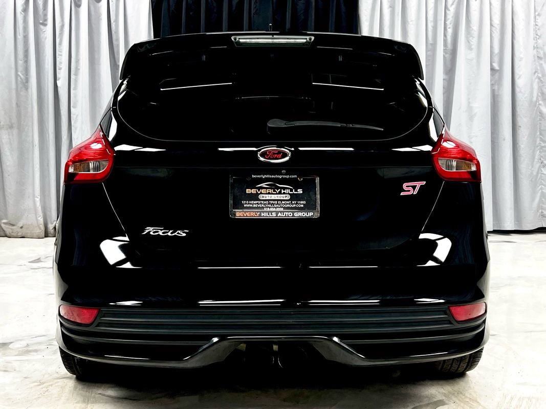 Used 2016 Ford Focus ST image 7